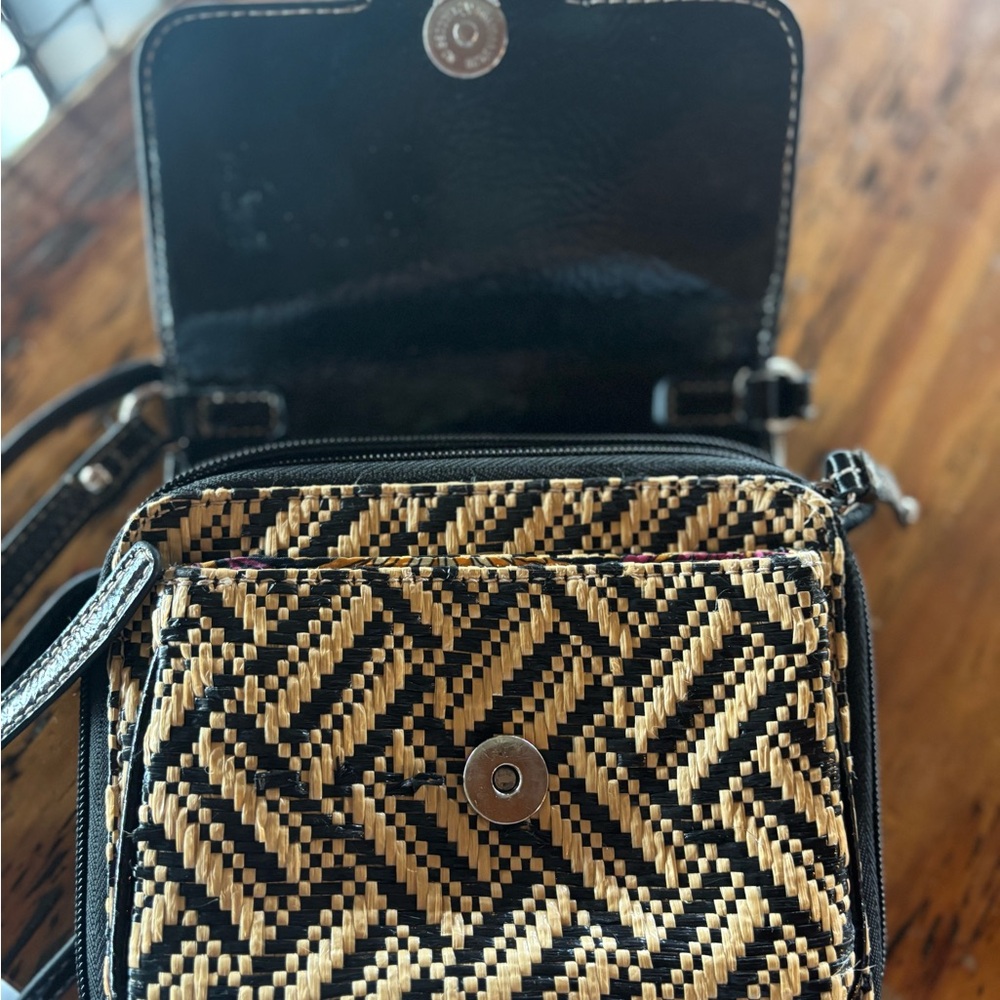 Nine West Black and Tan Crossbody Bag - Picture 5 of 5